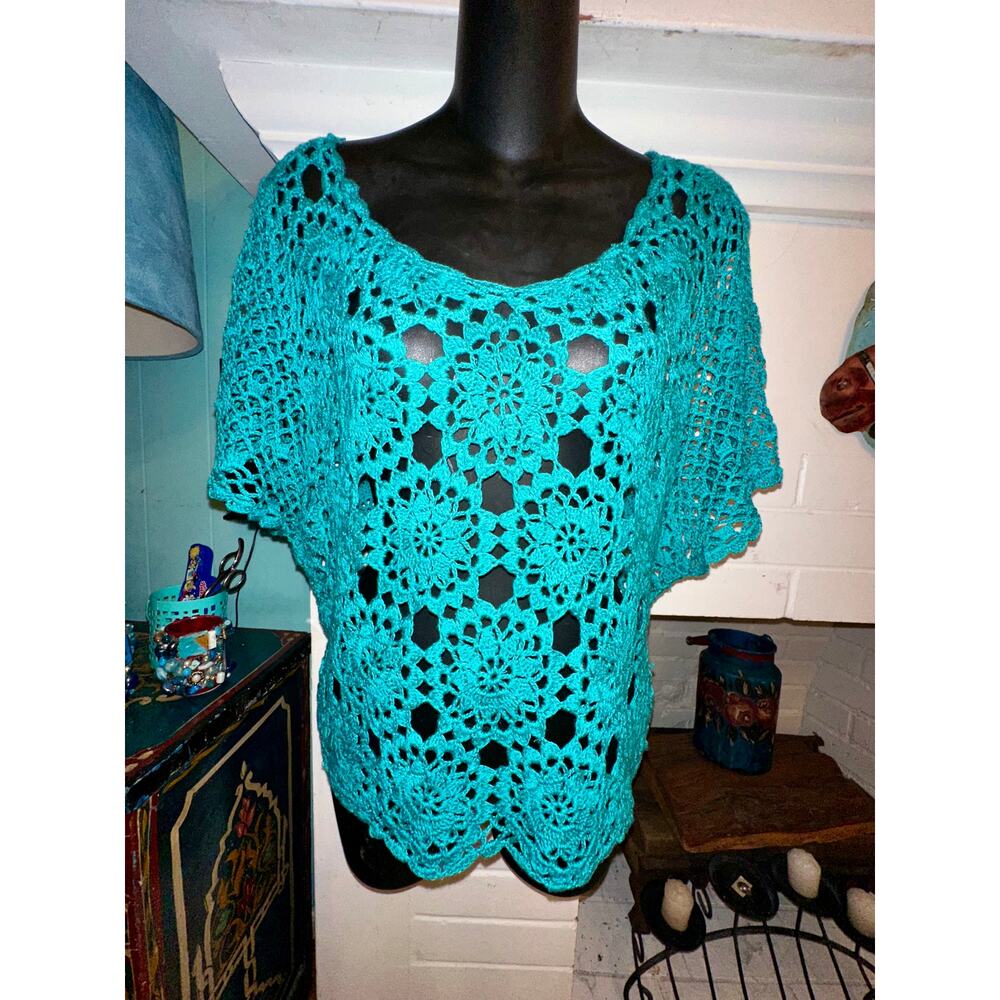 VINTAGE TURQUOISE TEAL CROCHET BOHO DOLMAN ANGEL SLEEVE TOP